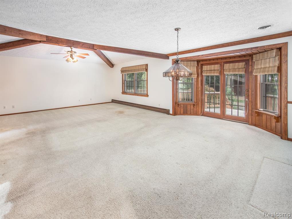 3550 Winter Creek Road Rochester Hills, MI 48307 - Photo 4 of 28