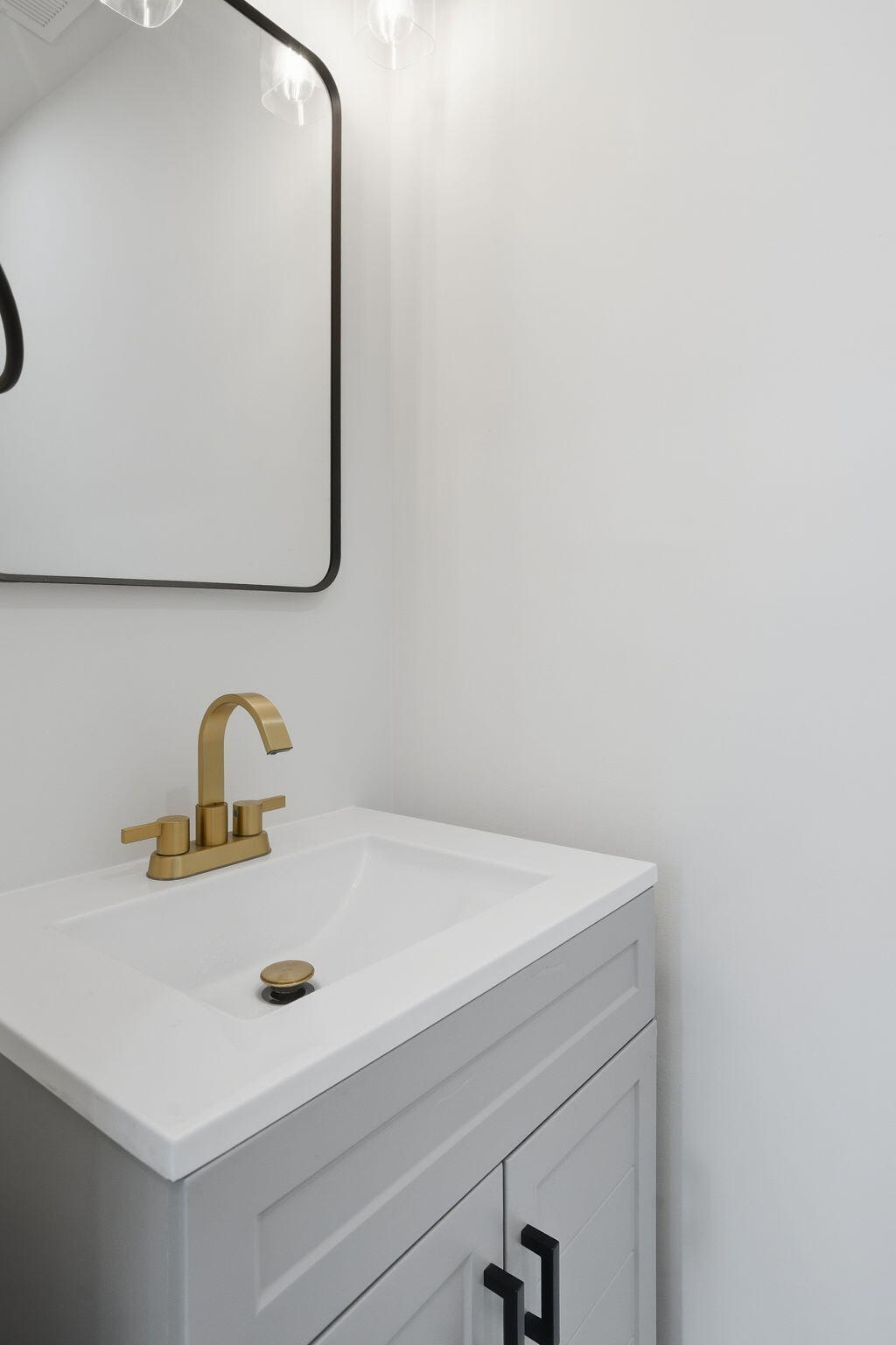 68 Lee Street, Unit A & B Charleston, SC 29403 - Photo 11 of 34 15-web-or-mls-034_DSC01483