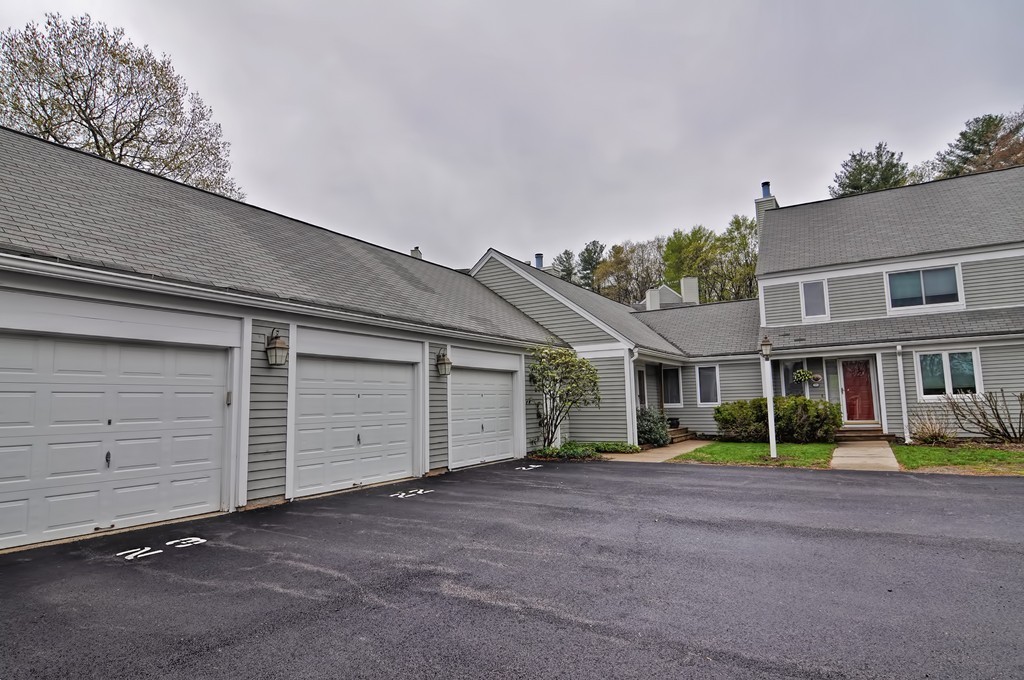 23 Stone Ridge Road, Unit 23 Franklin, MA 02038 - Photo 3 of 30 Gallery Image 3