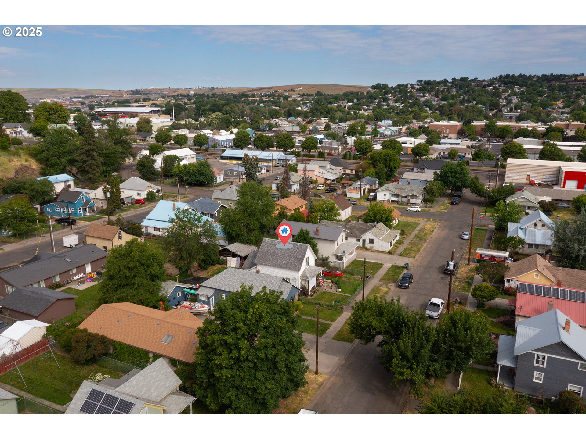 615 Southwest 5th Street Pendleton, OR 97801 - Photo 19 of 27 an aerial view of residential houses with outdoor space