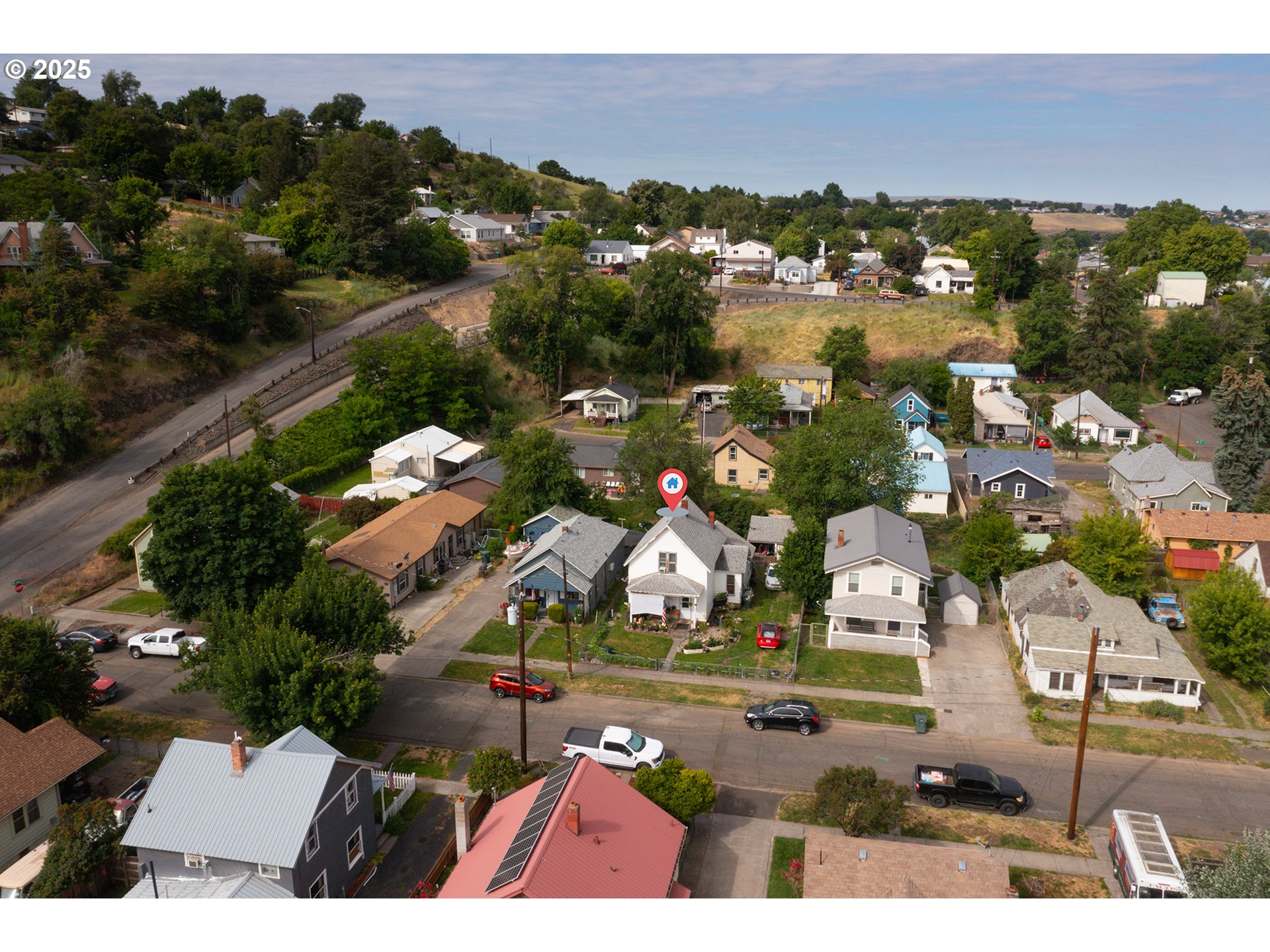 615 Southwest 5th Street Pendleton, OR 97801 - Photo 23 of 27 an aerial view of residential houses with outdoor space