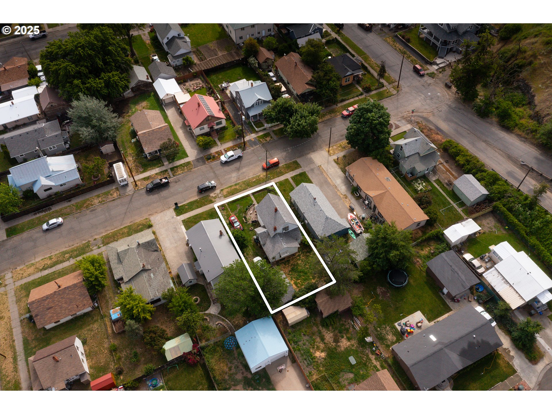 615 Southwest 5th Street Pendleton, OR 97801 - Photo 25 of 27 an aerial view of a house with a garden