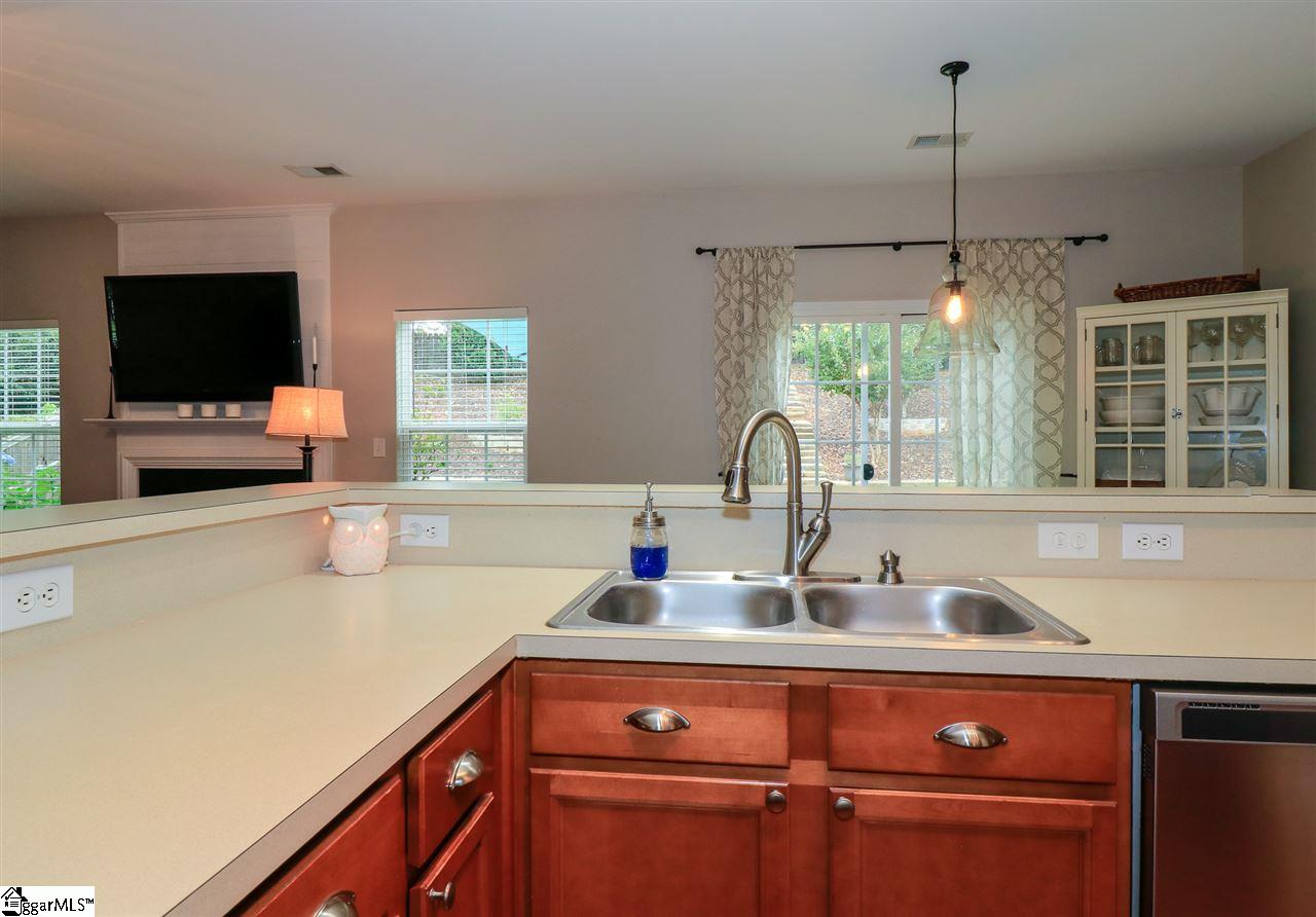 31 Stream Crossing Way Greer, SC 29650 - Photo 9 of 36 Gallery Image 9