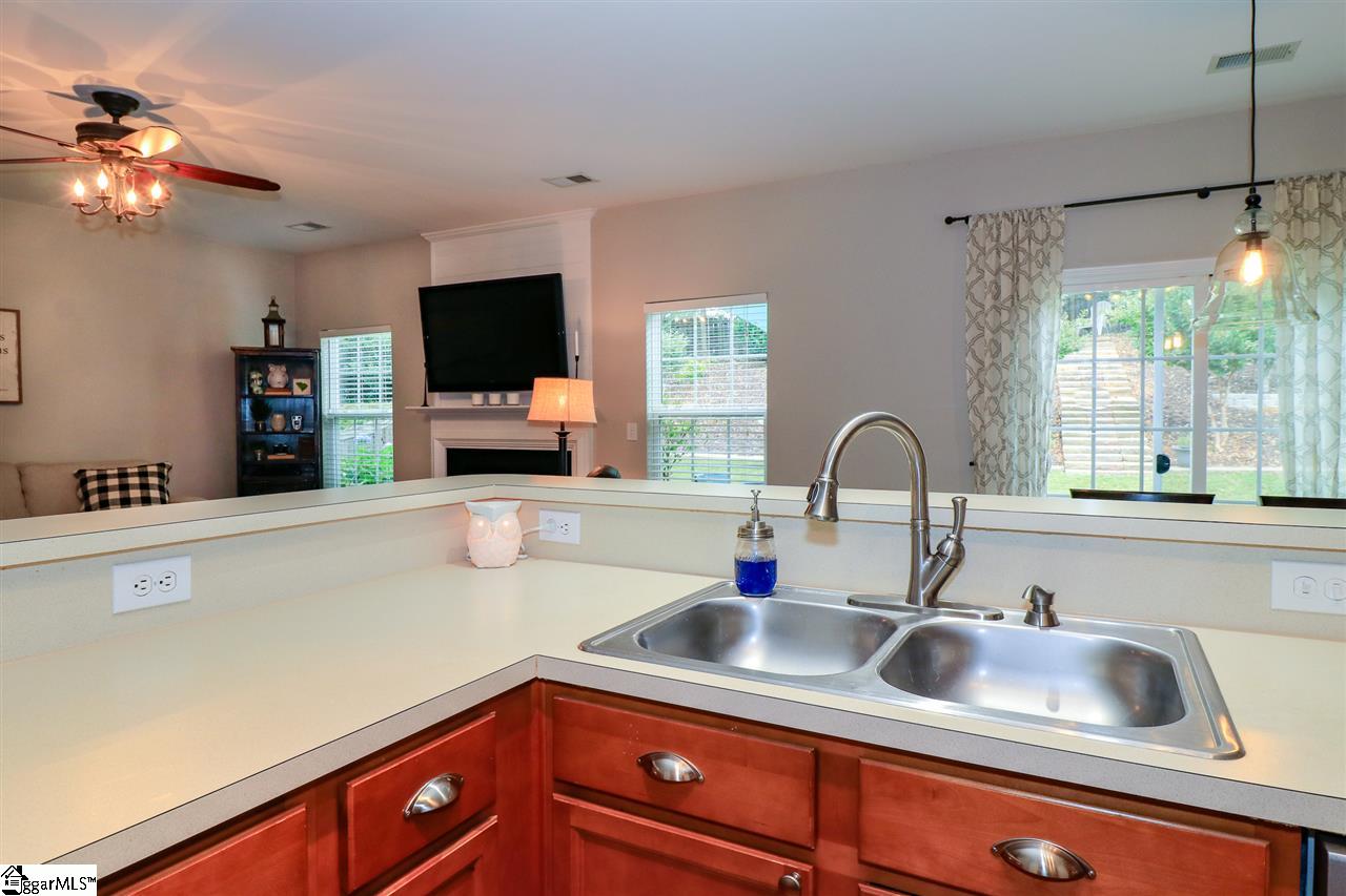 31 Stream Crossing Way Greer, SC 29650 - Photo 10 of 36 Gallery Image 10