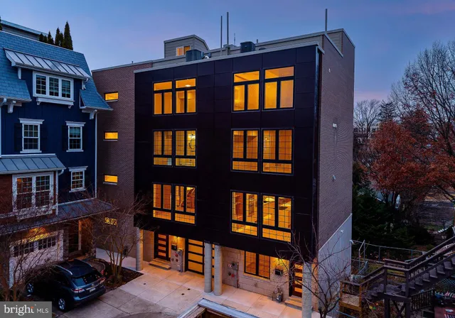 $1,285,000 | 252 Gates Street, Philadelphia, PA 19128