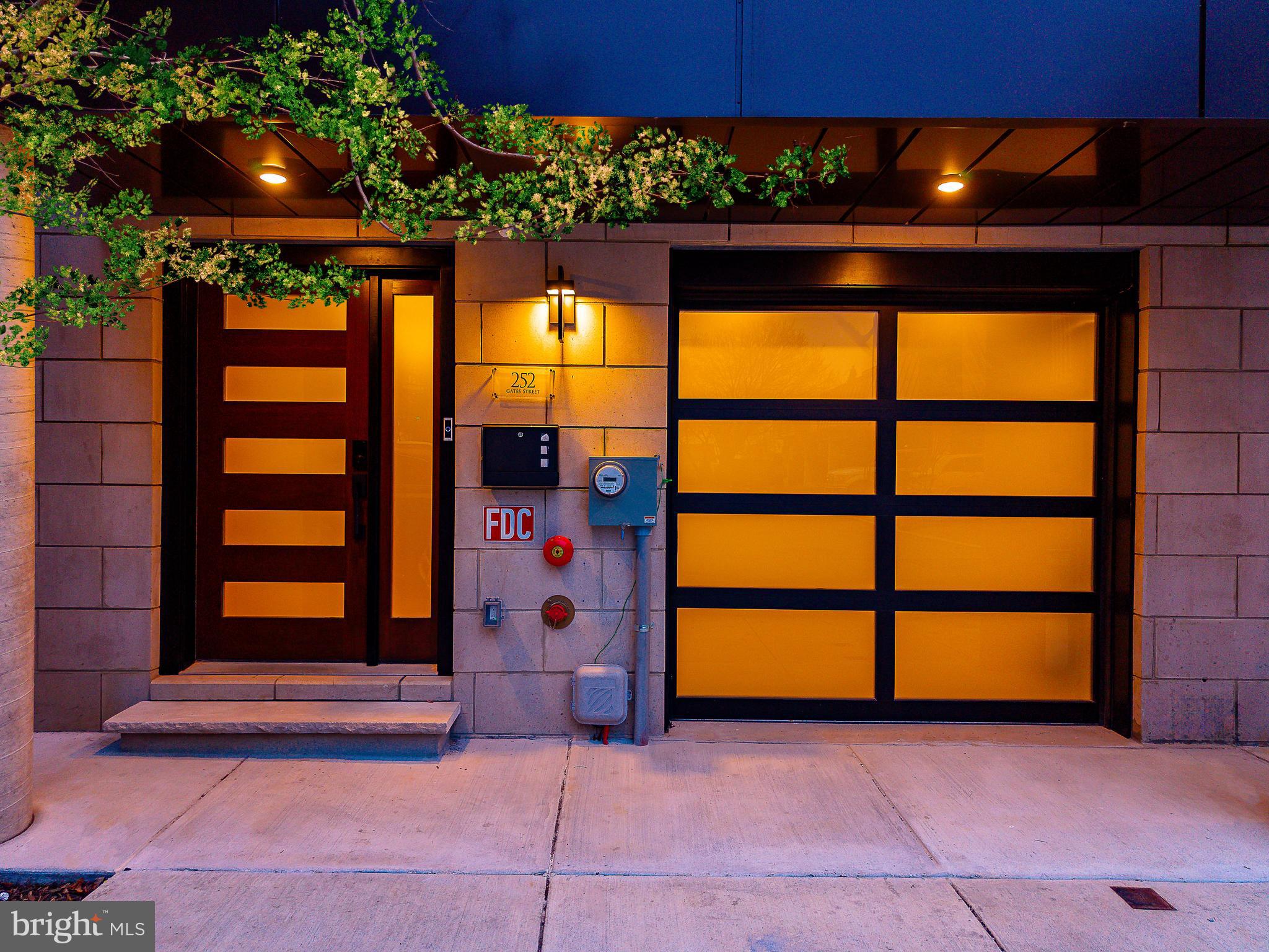 252 Gates Street Philadelphia, PA 19128 - Photo 3 of 85