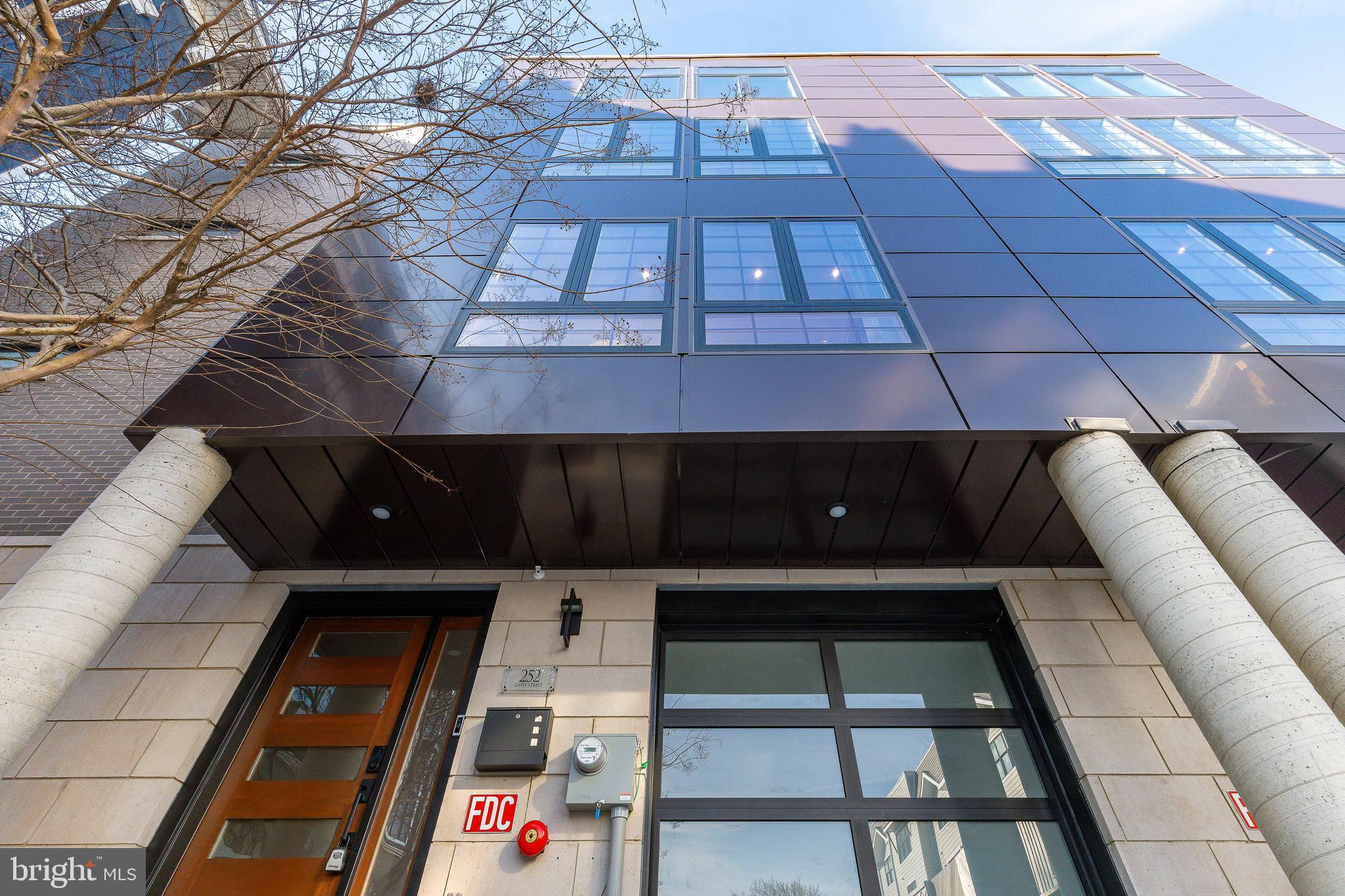 252 Gates Street Philadelphia, PA 19128 - Photo 5 of 85