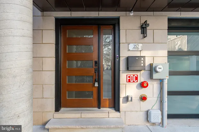 $1,285,000 | 252 Gates Street, Philadelphia, PA 19128