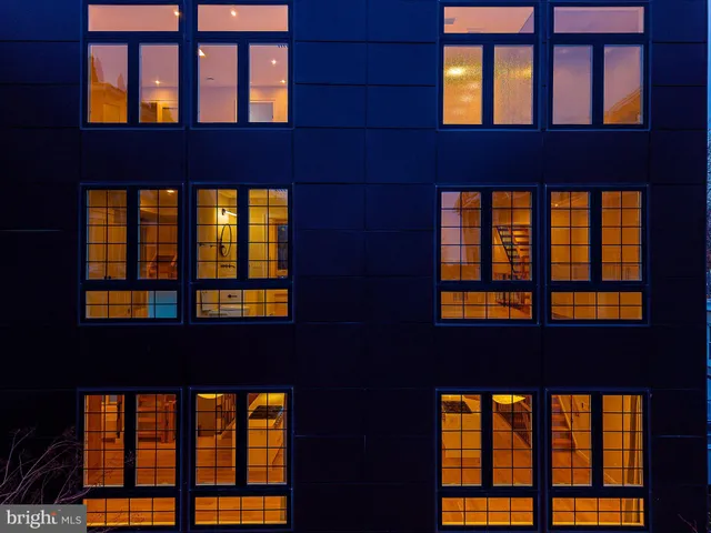 $1,285,000 | 252 Gates Street, Philadelphia, PA 19128