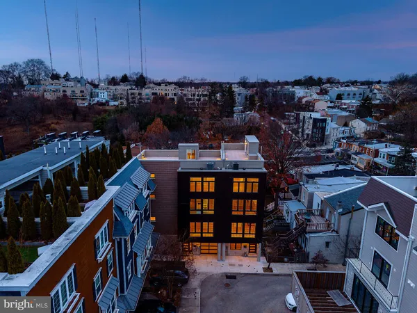 $1,285,000 | 252 Gates Street, Philadelphia, PA 19128