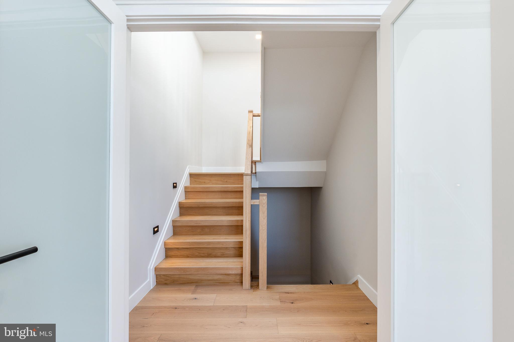 252 Gates Street Philadelphia, PA 19128 - Photo 9 of 85