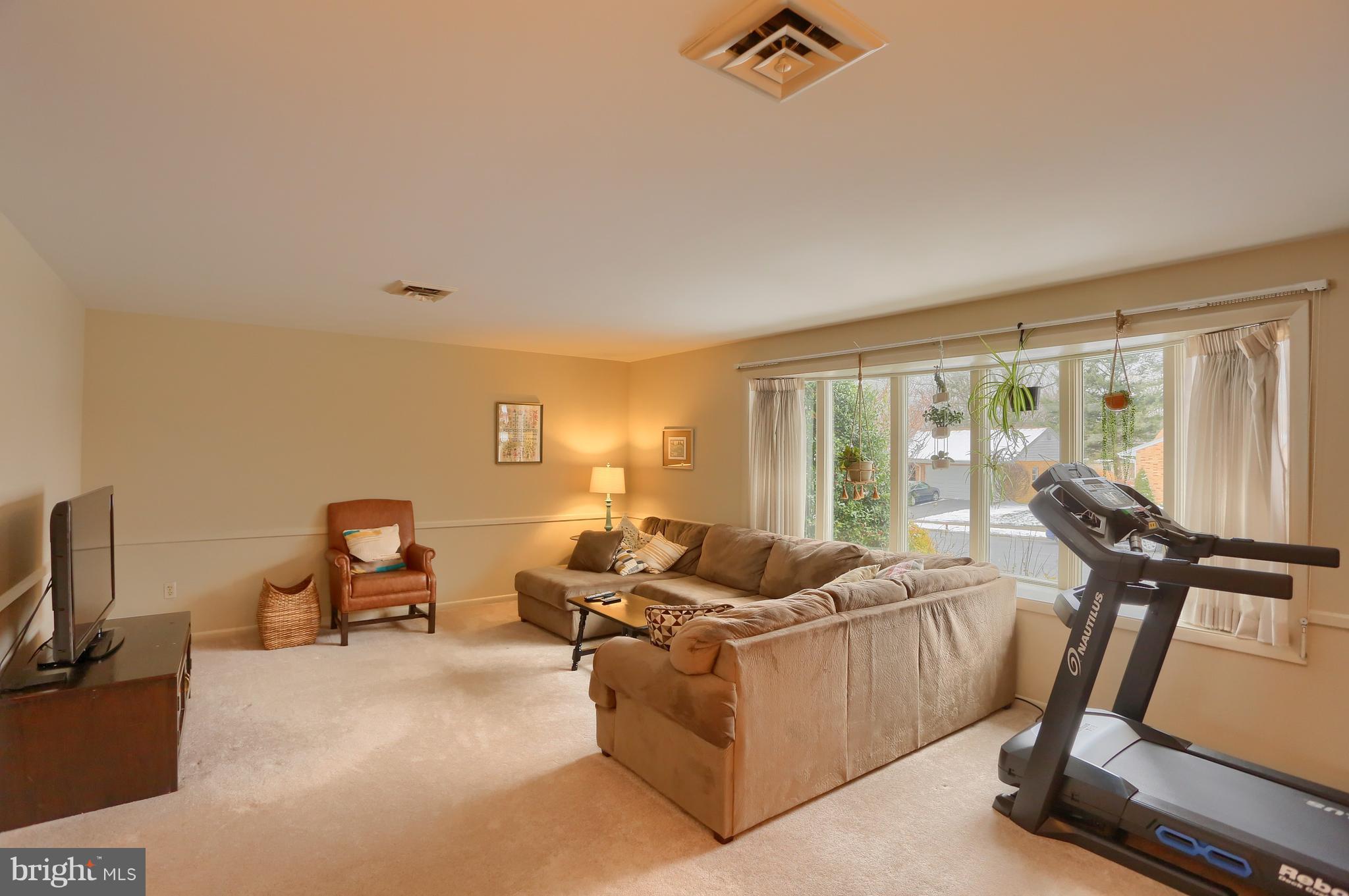 421 Susan Road Harrisburg, PA 17109 - Photo 14 of 30 Gallery Image 14