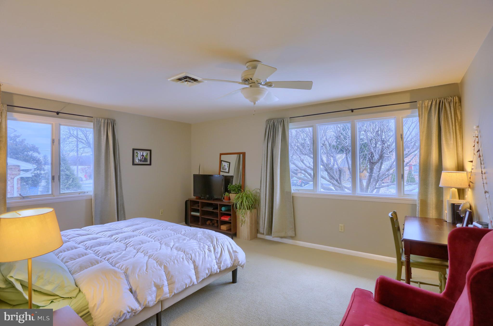 421 Susan Road Harrisburg, PA 17109 - Photo 21 of 30 Gallery Image 21