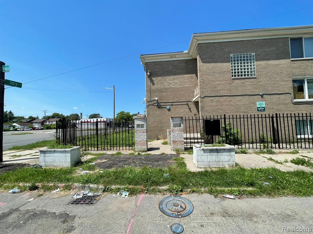 10400 Joy Road Detroit, MI 48204 - Photo 3 of 6 Gallery Image 3
