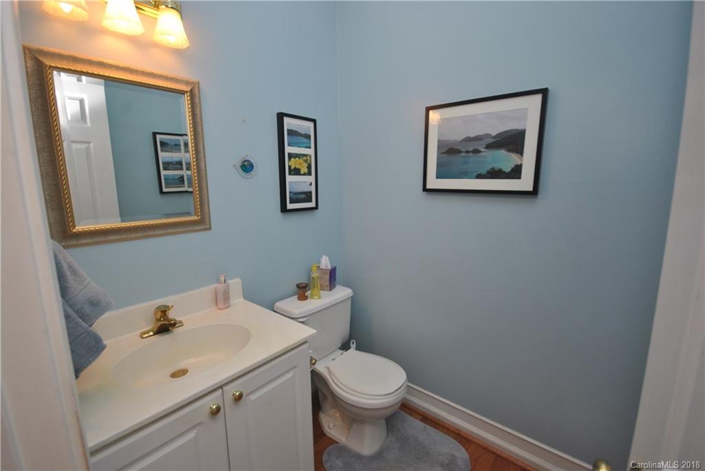242 Rosedale Lane Matthews, NC 28105 - Photo 11 of 26 Gallery Image 11