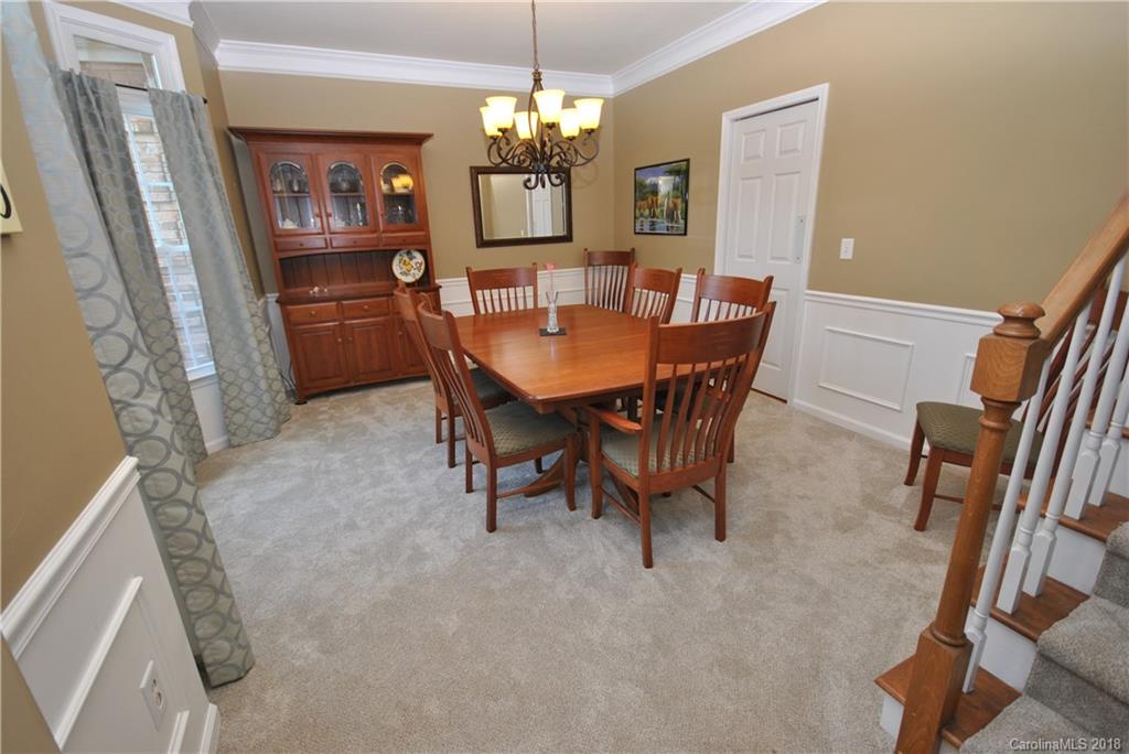 242 Rosedale Lane Matthews, NC 28105 - Photo 4 of 26 Gallery Image 4