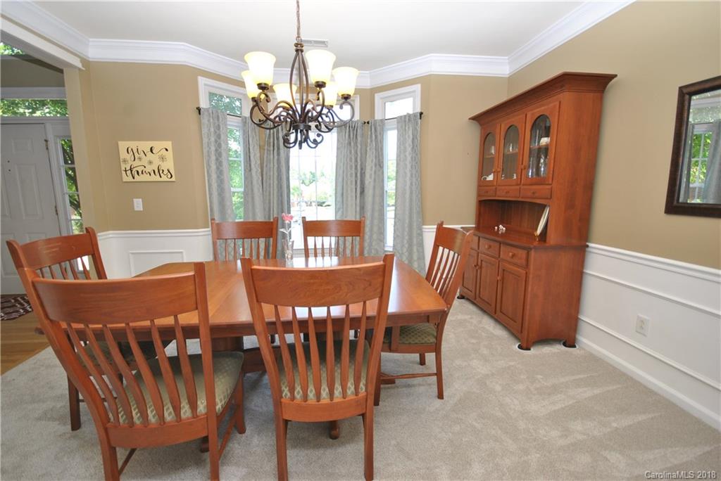 242 Rosedale Lane Matthews, NC 28105 - Photo 5 of 26 Gallery Image 5