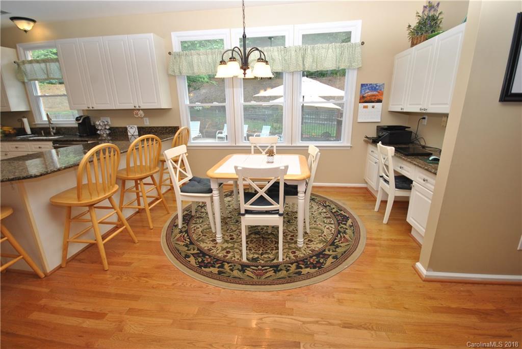 242 Rosedale Lane Matthews, NC 28105 - Photo 8 of 26 Gallery Image 8