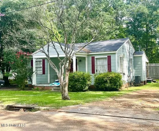$405,000 | 809 Robertson Street, Brookhaven, MS 39601