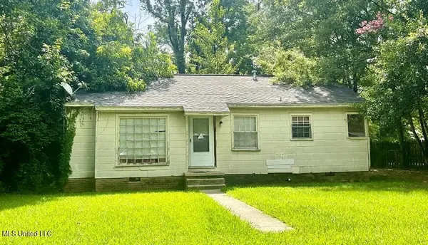 $405,000 | 809 Robertson Street, Brookhaven, MS 39601