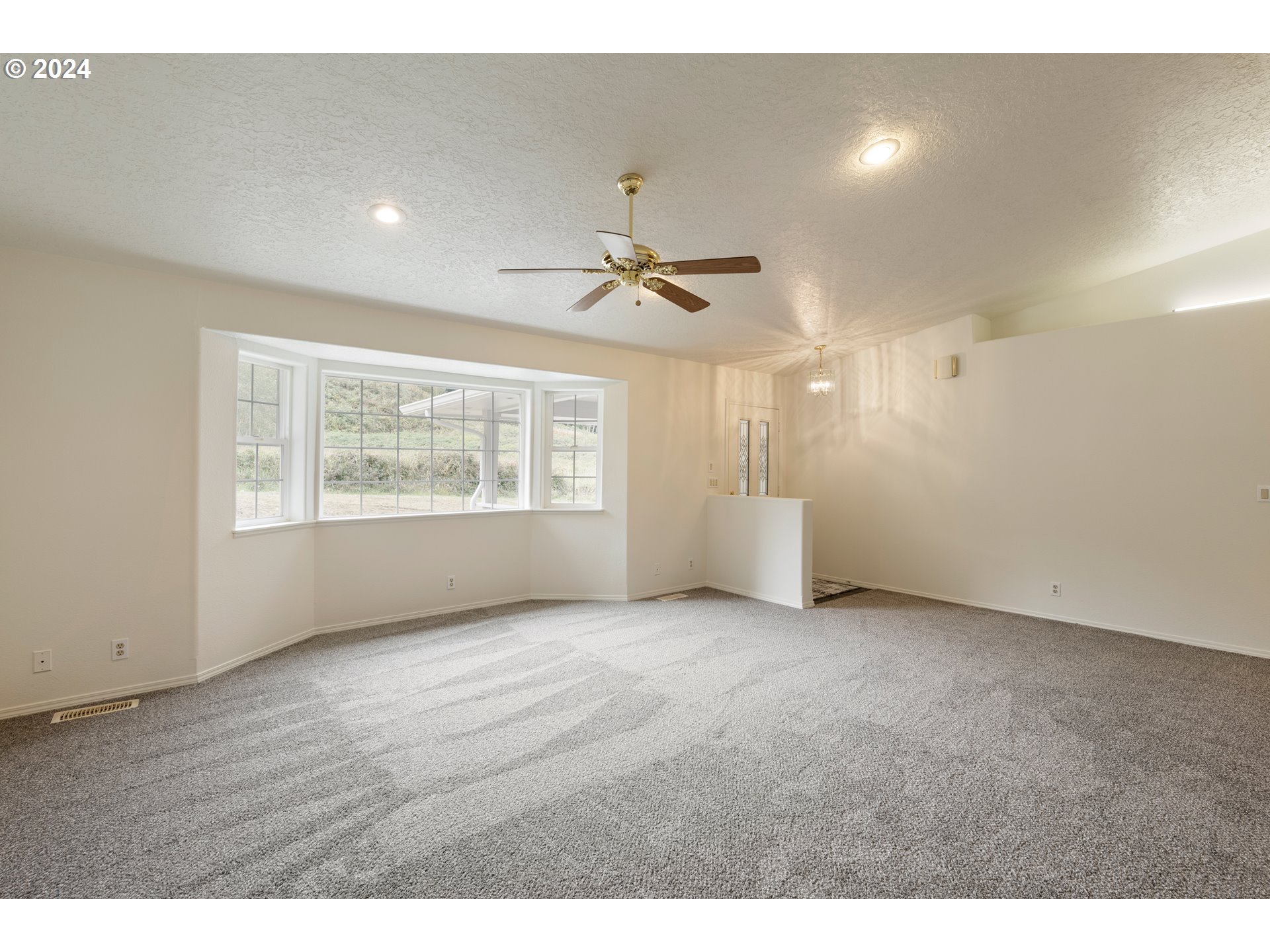 123 Trout Lakes Road Castle Rock, WA 98611 - Photo 8 of 39 Gallery Image 8