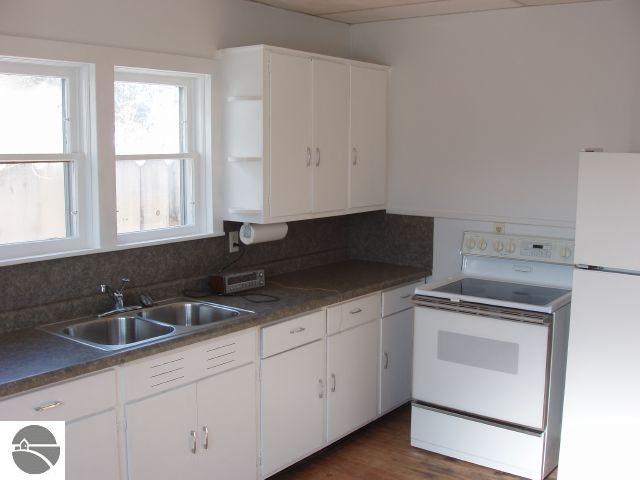 9024 North Nelson Road Cedar, MI 49621 - Photo 2 of 11 1688851-1.JPG