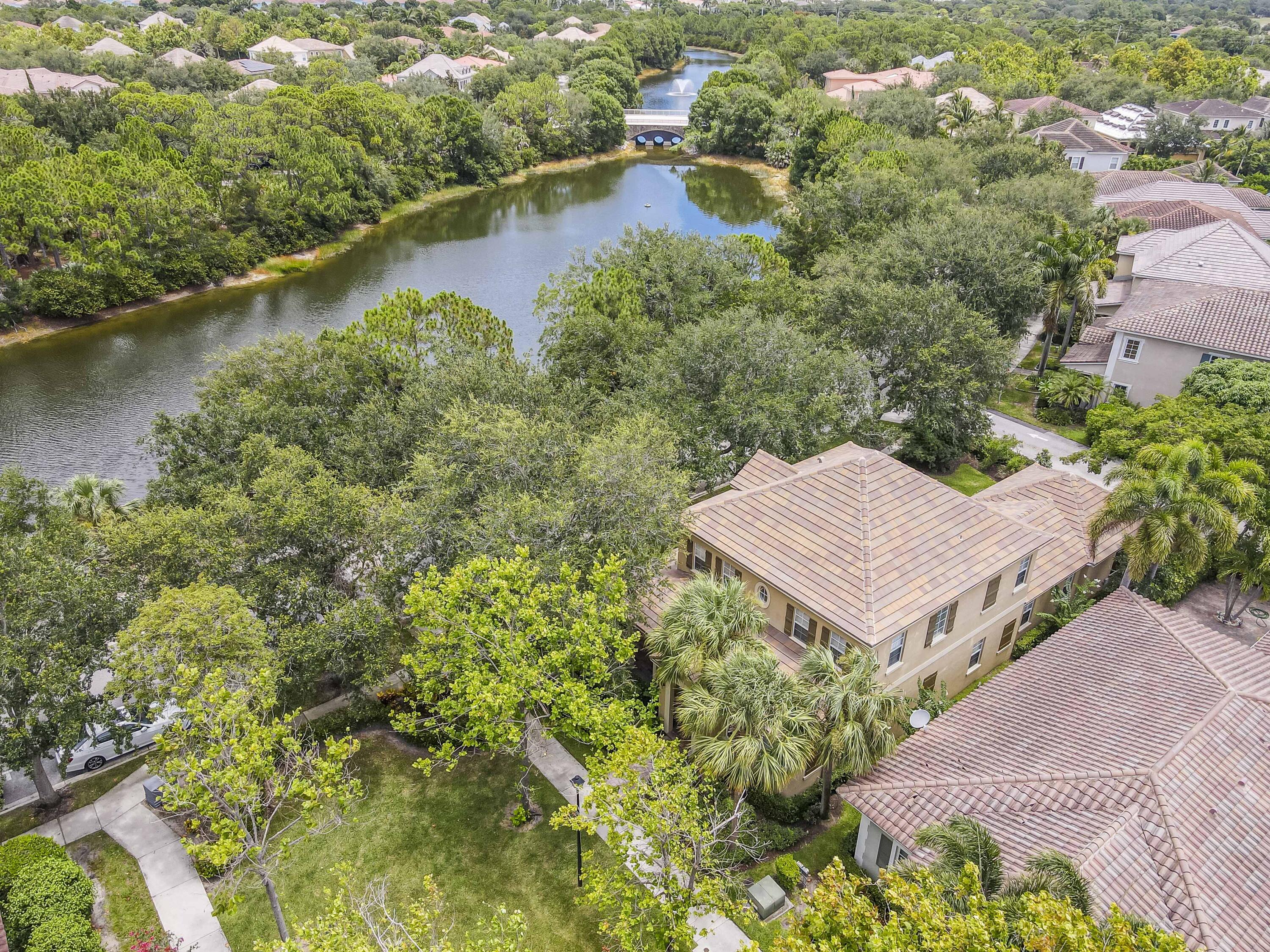 118 Foxford Court Jupiter, FL 33458 - Photo 26 of 35 IMG-33