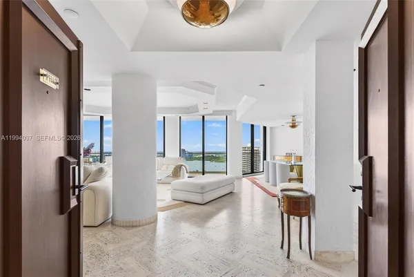 $10,000 | 2800 Island Boulevard, Unit PH02, Aventura, FL 33160