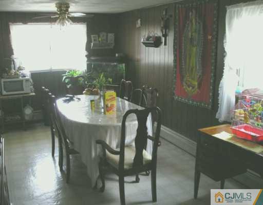 13 Matson Road Edison, NJ 08817 - Photo 3 of 8