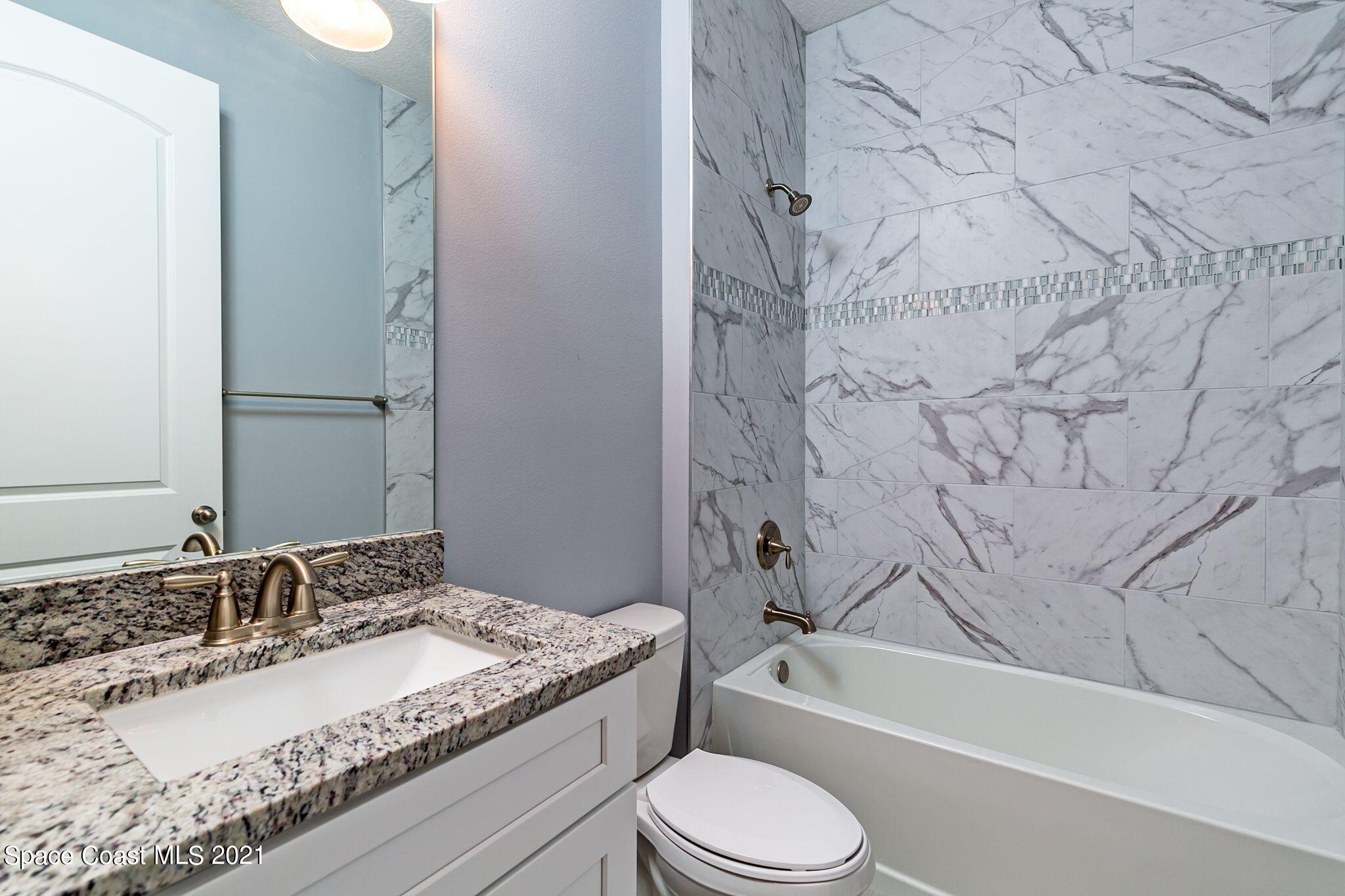 190 Turk Road Southwest Palm Bay, FL 32908 - Photo 14 of 22 hall bath