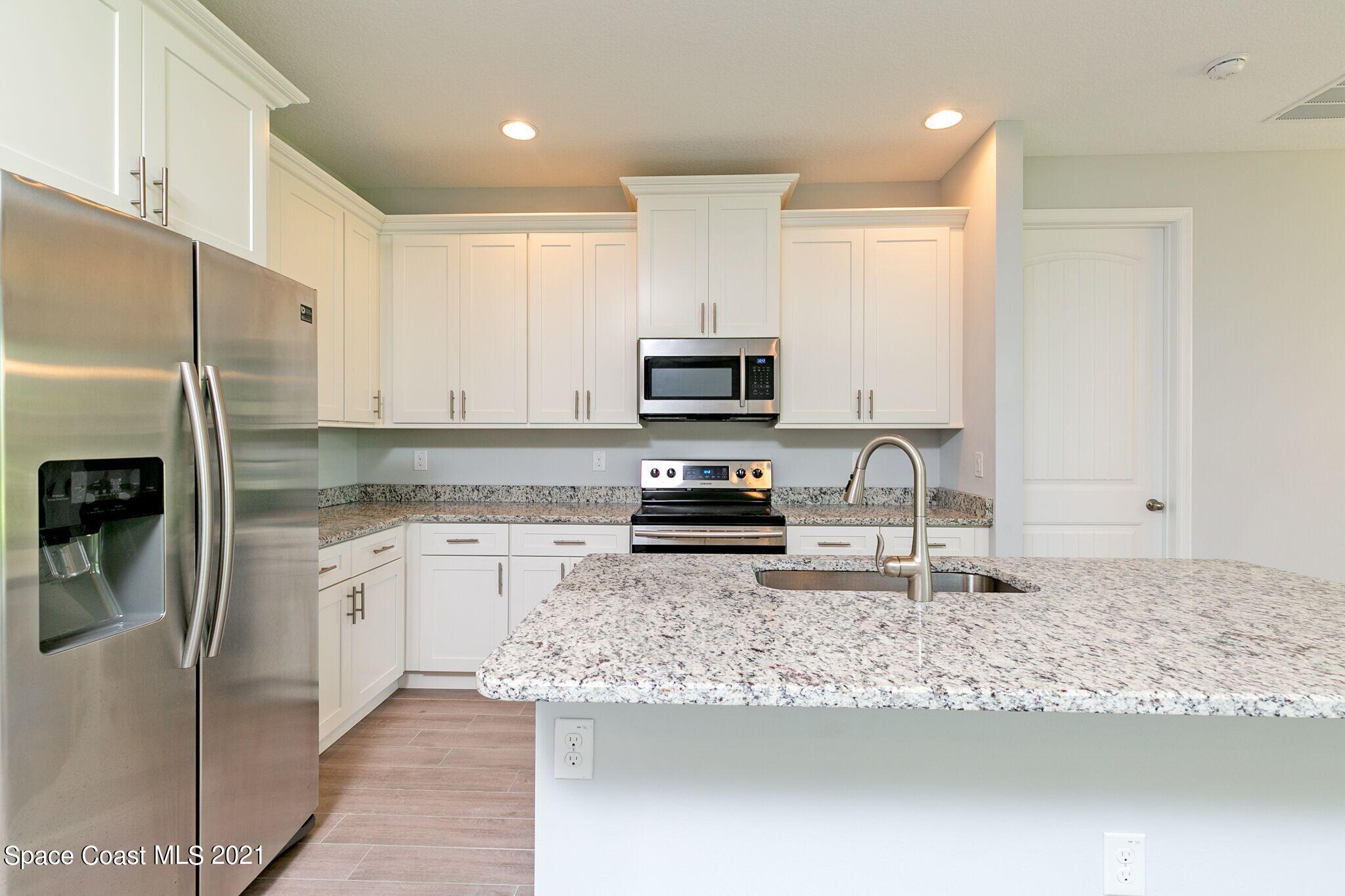 190 Turk Road Southwest Palm Bay, FL 32908 - Photo 3 of 22 kitchen 2