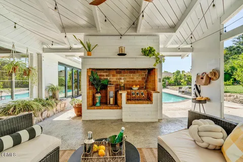 $1,499,000 | 2707 Alabama Street, La Crescenta, CA 91214