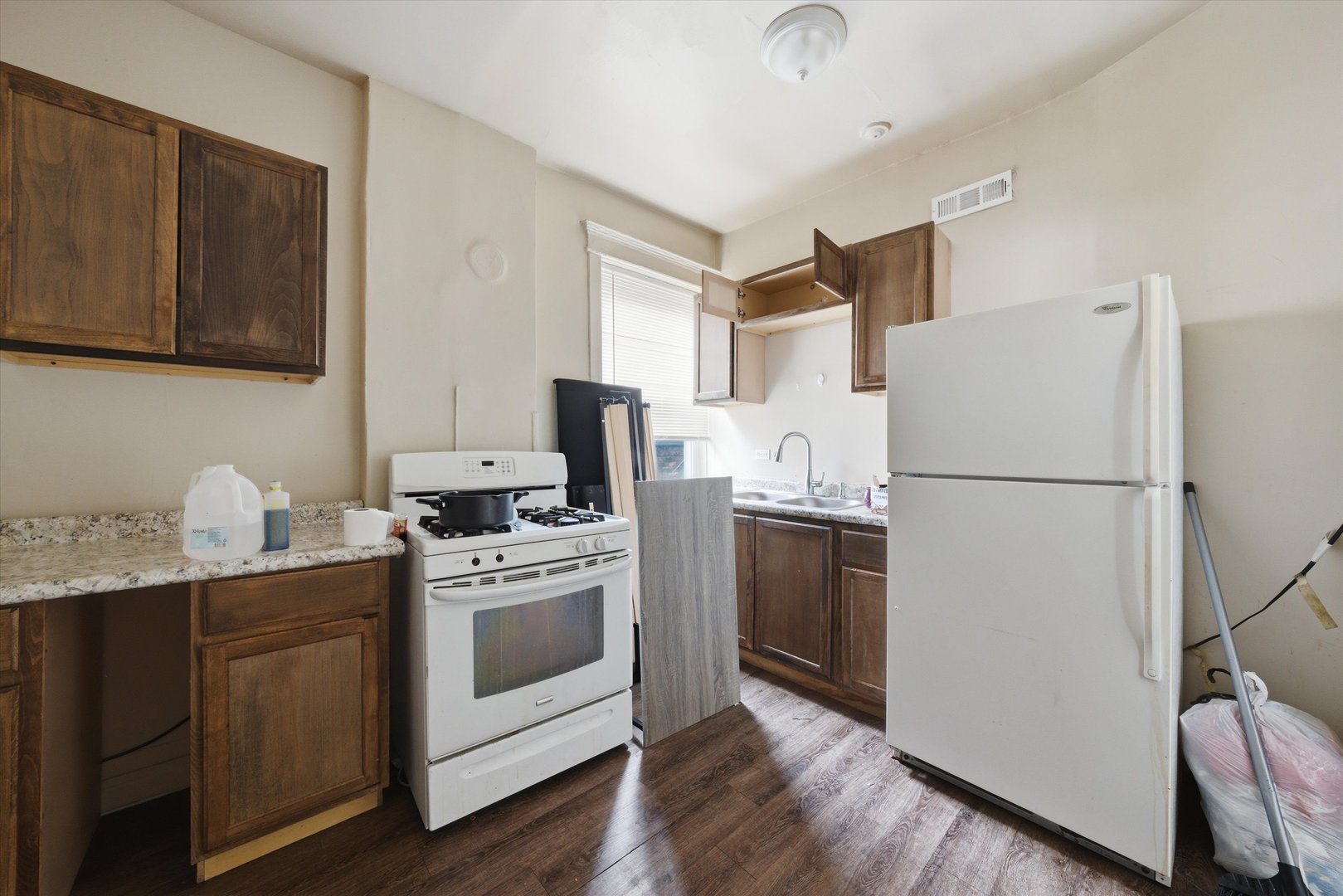 6140 South Rhodes Avenue Chicago, IL 60637 - Photo 14 of 44