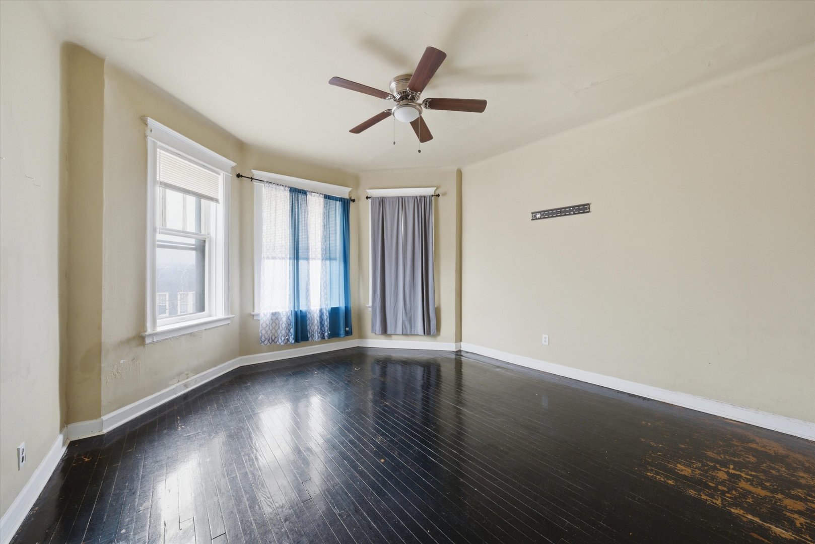 6140 South Rhodes Avenue Chicago, IL 60637 - Photo 31 of 44