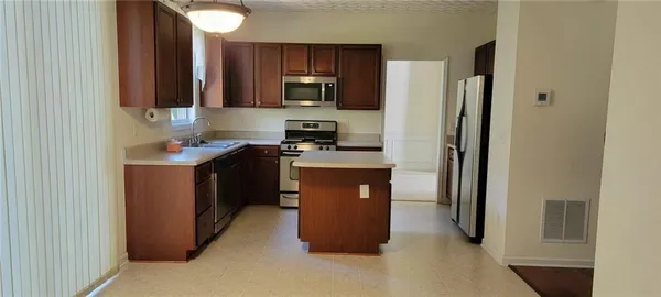 $2,500 | 314 Stone Valley Xin, Canton, GA 30114