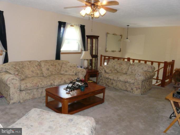278 Water Plant Road Middletown, VA 22645 - Photo 14 of 30 Living Room