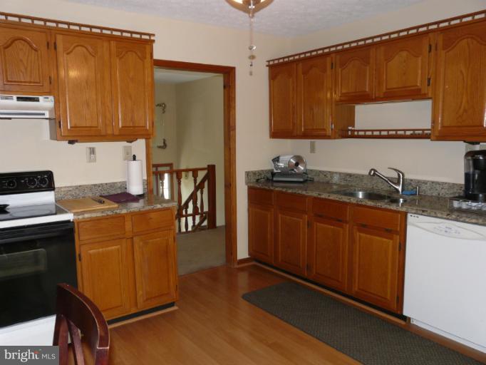 278 Water Plant Road Middletown, VA 22645 - Photo 20 of 30 Kitchen