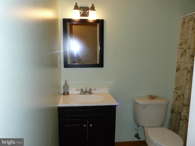278 Water Plant Road Middletown, VA 22645 - Photo 29 of 30 Bath