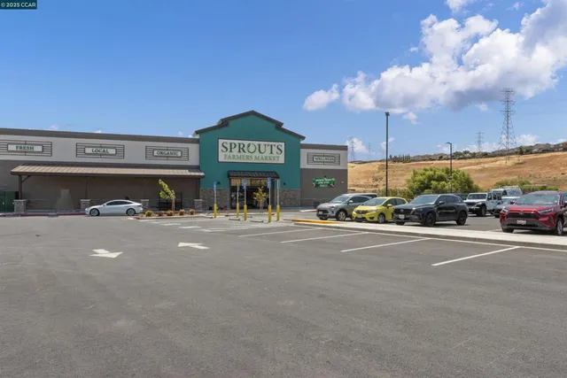 $678,500 | 28-28 Springbrook Lane, Pittsburg, CA 94565