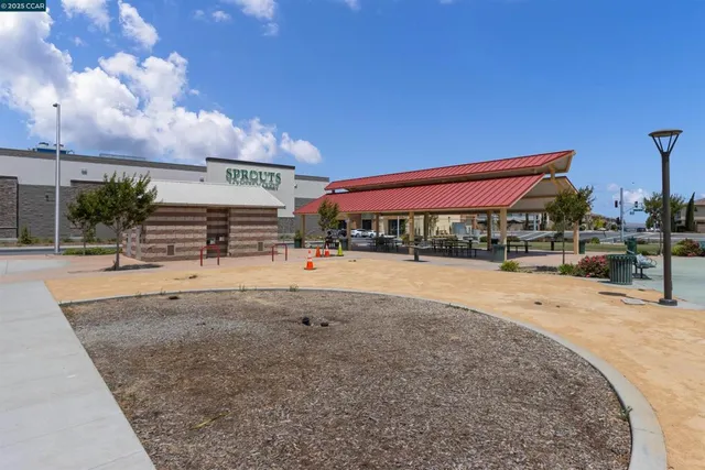 $678,500 | 28-28 Springbrook Lane, Pittsburg, CA 94565