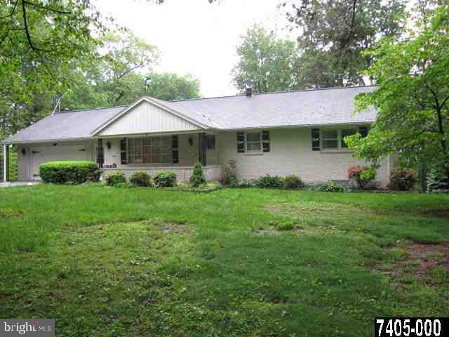 158 Pickett Road Dover, PA 17315 - Photo 1 of 25 Gallery Image 1