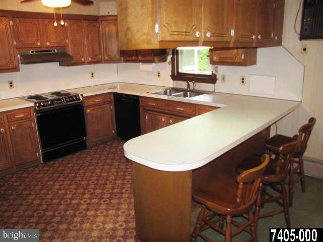 158 Pickett Road Dover, PA 17315 - Photo 5 of 25 Gallery Image 5