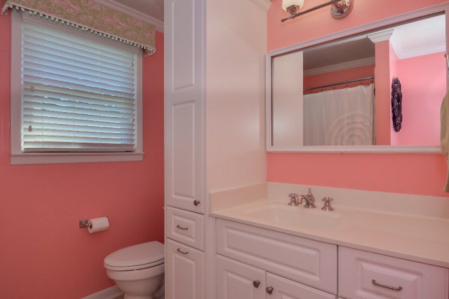 3139 Ramsgate Road Augusta, GA 30909 - Photo 26 of 44 Guest Bath 1