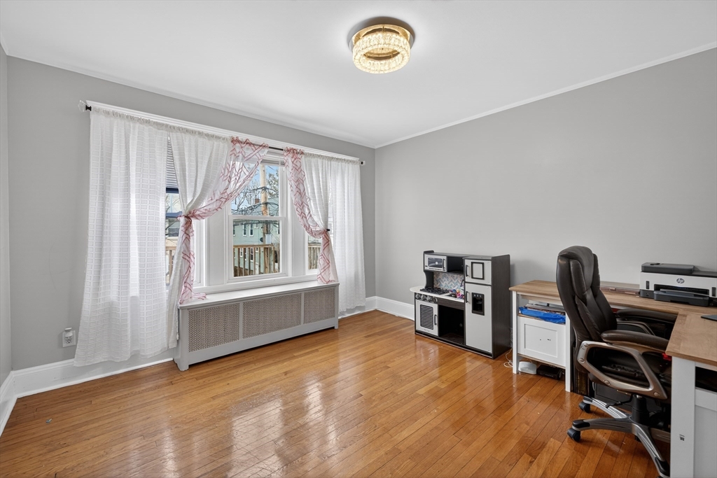 29-31 Belvoir Road Milton, MA 02186 - Photo 6 of 34 Gallery Image 6