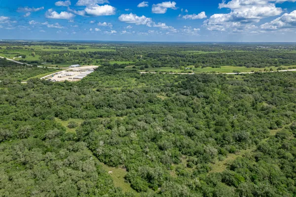 a view of an outdoor space and a yard