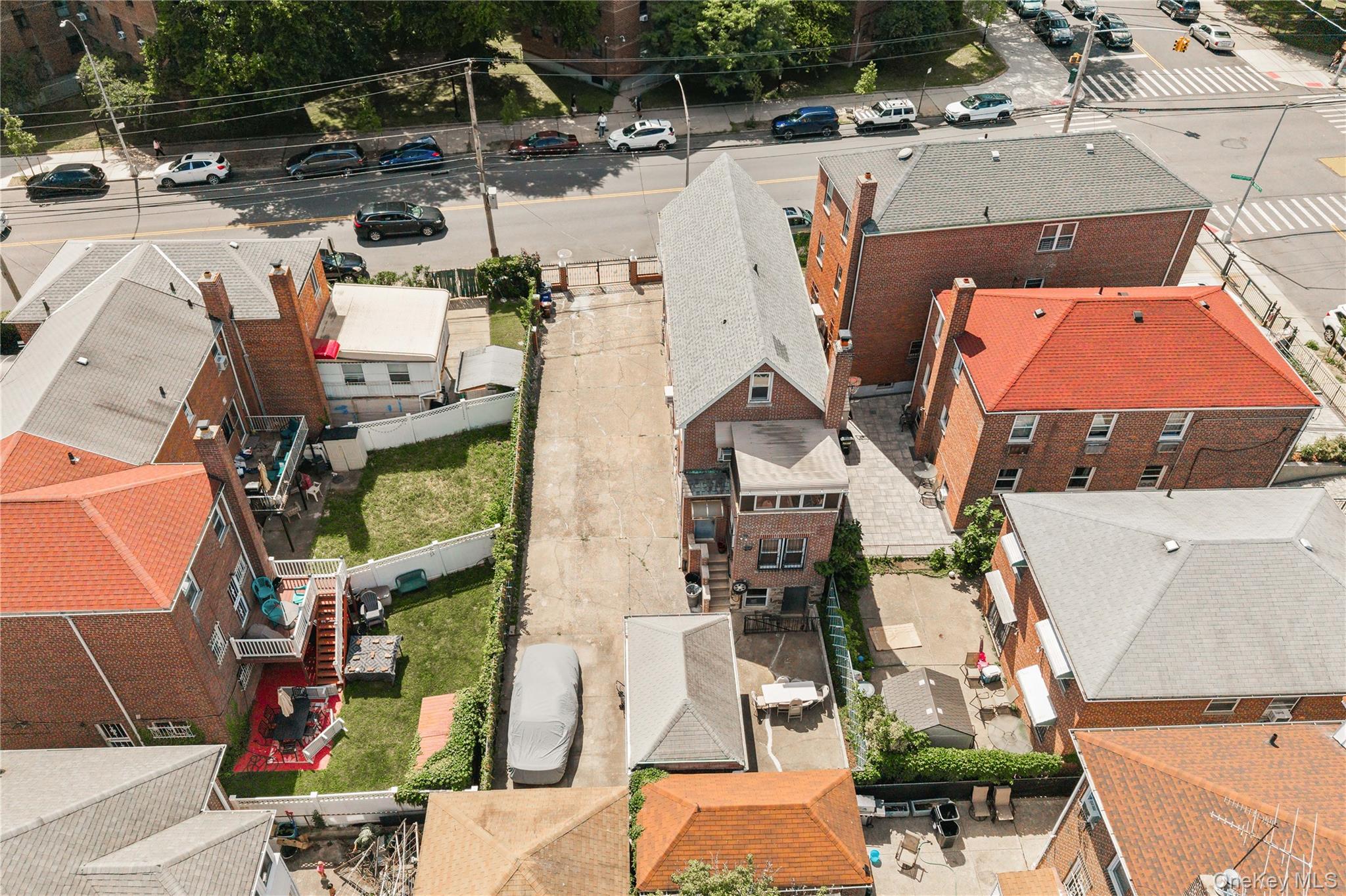 2328 Williamsbridge Road Bronx, NY 10469 - Photo 48 of 50