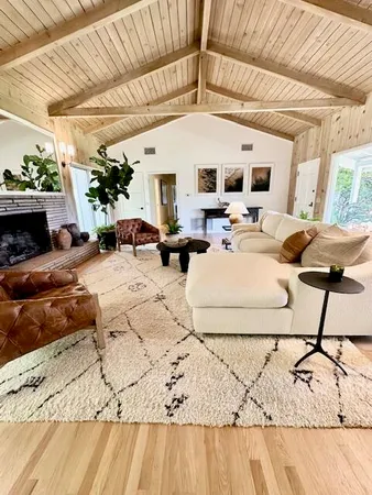 $17,000 | 450 Santa Rosa Lane, Montecito, CA 93108