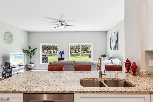 $2,300 | 1102 Fox Lake Drive, Lakeland, FL 33809