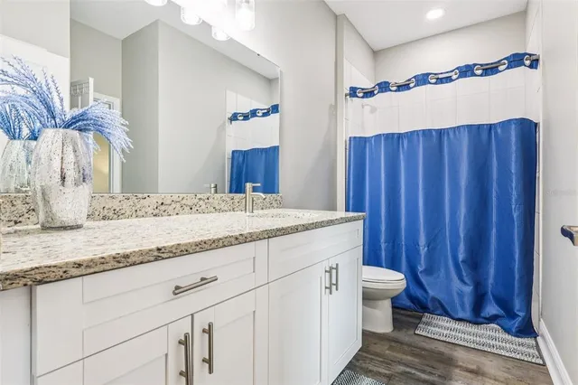 $2,300 | 1102 Fox Lake Drive, Lakeland, FL 33809