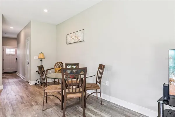 $2,300 | 1102 Fox Lake Drive, Lakeland, FL 33809